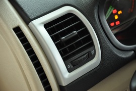 2011款斯柯达晶锐1.6L手自一体晶享版