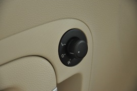 2011款斯柯达晶锐1.6L手自一体晶享版