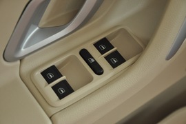 2011款斯柯达晶锐1.6L手自一体晶享版