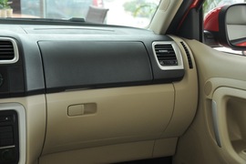 2011款斯柯达晶锐1.6L手自一体晶享版