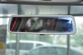 2011款斯柯达晶锐1.6L手自一体晶享版