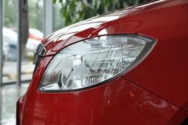 2011款斯柯达晶锐1.6L手自一体晶享版