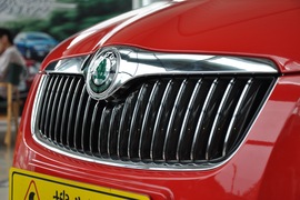 2011款斯柯达晶锐1.6L手自一体晶享版