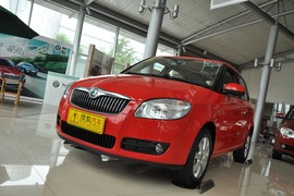 2011款斯柯达晶锐1.6L手自一体晶享版