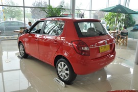 2011款斯柯达晶锐1.6L手自一体晶享版