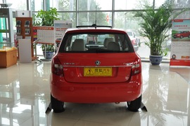 2011款斯柯达晶锐1.6L手自一体晶享版
