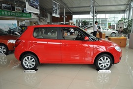 2011款斯柯达晶锐1.6L手自一体晶享版