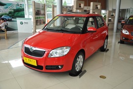 2011款斯柯达晶锐1.6L手自一体晶享版