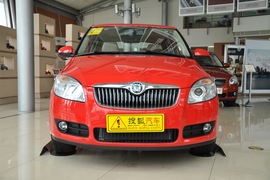 2011款斯柯达晶锐1.6L手自一体晶享版