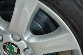 2011款斯柯达晶锐1.6L手自一体晶享版
