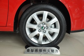 2011款斯柯达晶锐1.6L手自一体晶享版