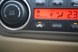 2009款日产轩逸对比测试