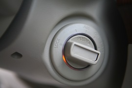 2009款日产轩逸对比测试