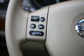 2009款日产轩逸对比测试