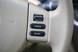 2009款日产轩逸对比测试