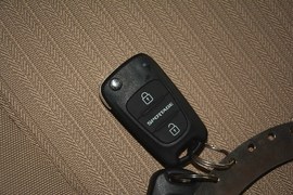 2013款起亚狮跑2.0L