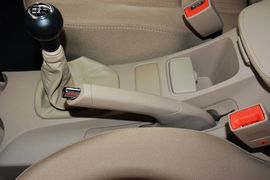 2013款起亚狮跑2.0L