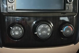 2013款起亚狮跑2.0L