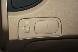 2013款起亚狮跑2.0L