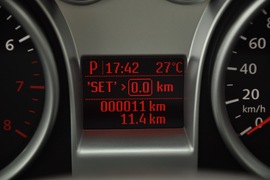 2011款福特福克斯三厢1.8L手自一体时尚型