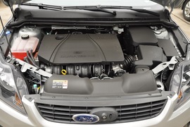 2011款福特福克斯两厢1.8L手动舒适型