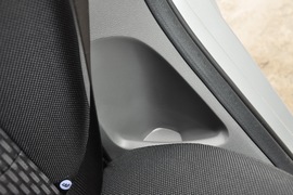 2011款福特福克斯两厢1.8L手动舒适型