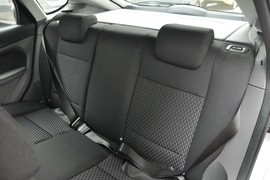 2011款福特福克斯两厢1.8L手动舒适型