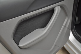 2011款福特福克斯两厢1.8L手动舒适型