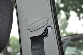 2011款福特福克斯两厢1.8L手动舒适型