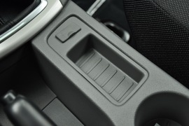 2011款福特福克斯两厢1.8L手动舒适型