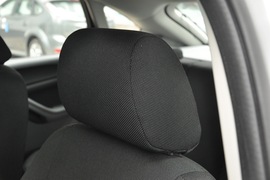 2011款福特福克斯两厢1.8L手动舒适型