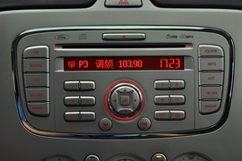 2011款福特福克斯两厢1.8L手动舒适型