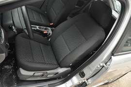 2011款福特福克斯两厢1.8L手动舒适型