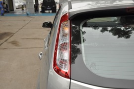 2011款福特福克斯两厢1.8L手动舒适型