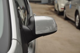 2011款福特福克斯两厢1.8L手动舒适型
