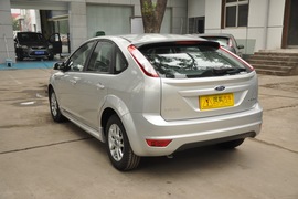 2011款福特福克斯两厢1.8L手动舒适型
