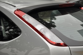 2011款福特福克斯两厢1.8L手动舒适型