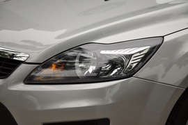 2011款福特福克斯两厢1.8L手动舒适型