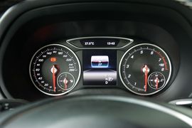 2015款奔驰B200时尚型