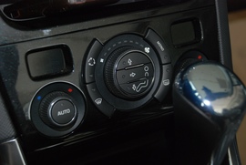 2009款标致308CC