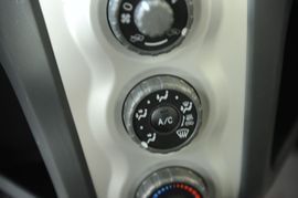 2010款雅力士1.6G