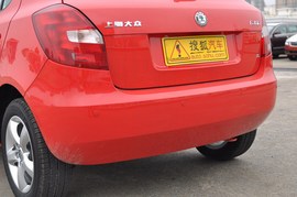 2011款斯柯达晶锐酷黑版实拍