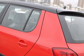 2011款斯柯达晶锐酷黑版实拍