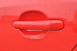 2011款斯柯达晶锐酷黑版实拍