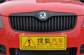 2011款斯柯达晶锐酷黑版实拍