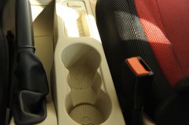 2011款福特福克斯三厢1.8