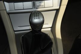 2011款福特福克斯三厢1.8