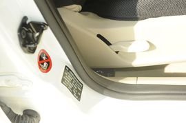 2011款福特福克斯三厢1.8