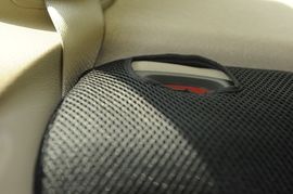 2011款福特福克斯三厢1.8