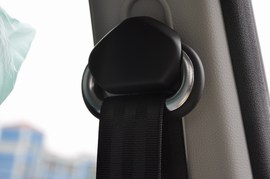 2011款斯柯达晶锐酷黑版实拍